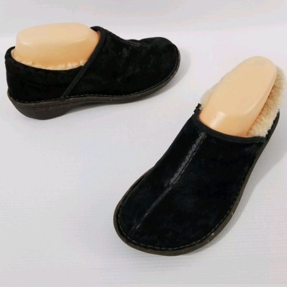 UGG Women's 7 Sherpa Slip On Suede Shoes